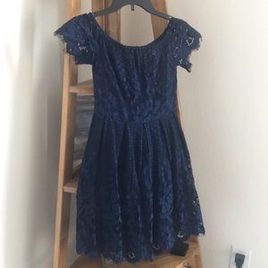 Francesca’s Navy Off the Shoulder Dress Size: XS